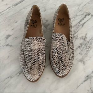Women's Snakeskin Loafers - Black and White